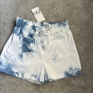 Zara High Waist Blue and White Shorts